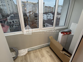 Apartament cu 3 camere, 85 m², Buiucani, Chișinău foto 5