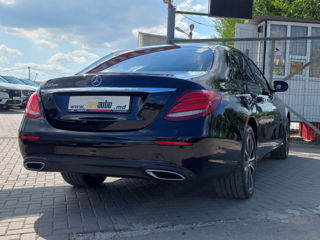 Mercedes E-Class foto 4