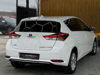 Toyota Auris foto 9