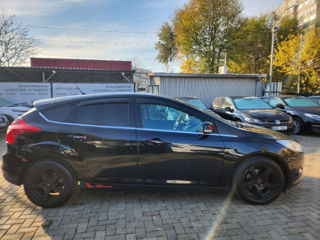 Ford Focus foto 11