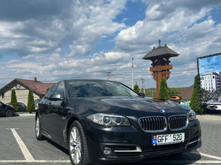 BMW 5 Series foto 1