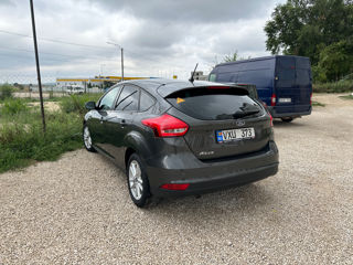 Ford Focus foto 10