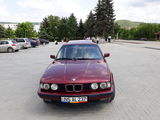 BMW 5 Series foto 1