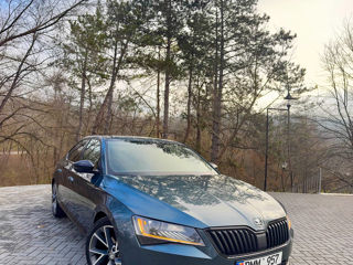 Skoda Superb foto 3