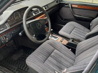 Mercedes E-Class foto 4