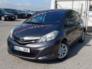 Toyota Yaris foto 1