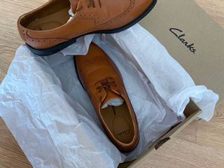 Pantofi Clarks