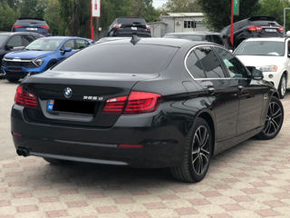 BMW 5 Series foto 4