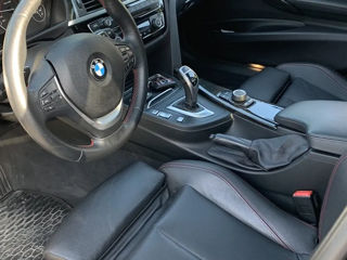 BMW 3 Series foto 10