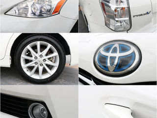 Toyota Prius v foto 15