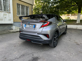 Toyota C-HR foto 4