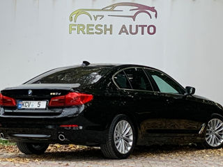 BMW 5 Series foto 4