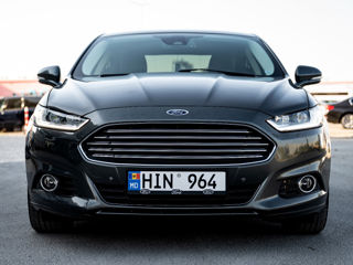 Ford Mondeo foto 1