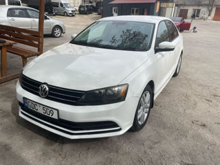 Volkswagen Jetta foto 4