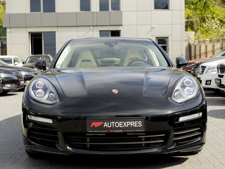 Porsche Panamera foto 2