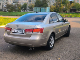 Hyundai Sonata foto 9