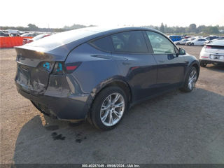 Tesla Model Y foto 5