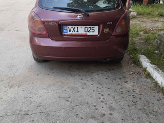 Nissan Almera foto 3