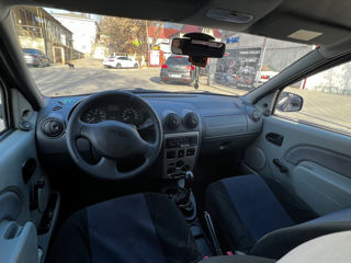 Dacia Logan foto 7