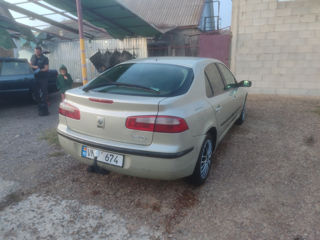 Renault Laguna foto 4