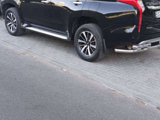 Mitsubishi Pajero Sport foto 4