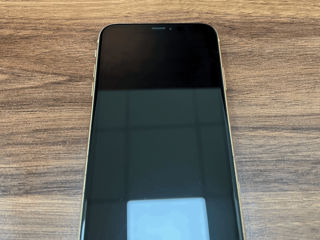 Продам Apple iPhone XR 64 GB желтый foto 3