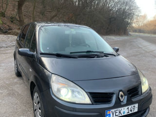 Renault Grand Scenic foto 2