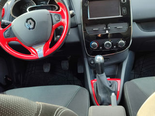 Renault Clio foto 9