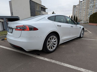 Tesla Model S foto 4