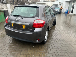 Toyota Auris foto 4