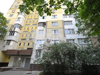 Apartament cu 3 camere, seria 143,  Buiucani, 44900 € ! foto 10