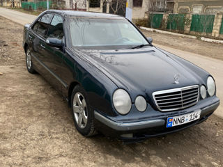 Mercedes E-Class