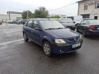 Dacia Logan foto 2