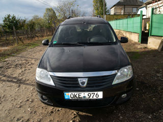 Dacia Logan foto 1