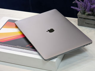 MacBook Pro 16 Retina 2019 (Core i7 9750H/16Gb DDR4/512Gb SSD/4Gb Radeon Pro 5300M/16") foto 15