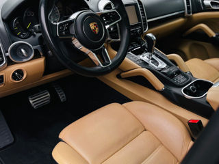 Porsche Cayenne foto 5