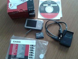 Casio Exilim EX-Z37 14,1MP цифровой фотоаппарат с зарядным устройством в упаковке