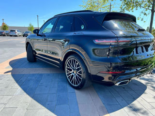 Porsche Cayenne foto 2