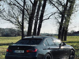 BMW 3 Series foto 4