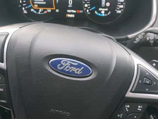 Ford S-Max foto 2