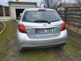 Toyota Yaris foto 3