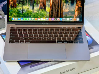 MacBook Pro 13 Retina 2019 (Core i5 8279u/8Gb Ram/256Gb SSD/Iris Graphics/55 Cycles/13.3" Retina) foto 6