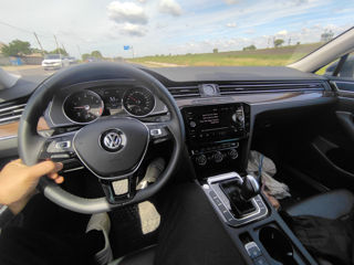 Volkswagen Passat foto 4