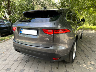 Jaguar F-PACE foto 8