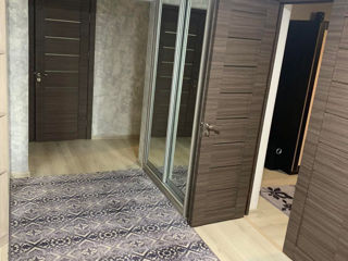 Apartament cu 3 camere, 7 m², Aeroport, Chișinău foto 3