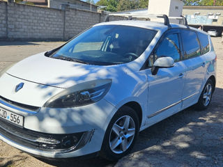 Renault Grand Scenic foto 2