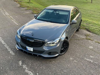 Mercedes E-Class foto 2