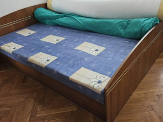 Двухспальная кровать б/у foto 1