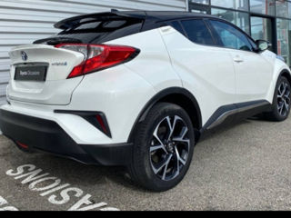 Toyota C-HR foto 3