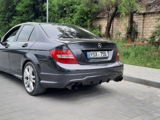 Mercedes C-Class foto 10